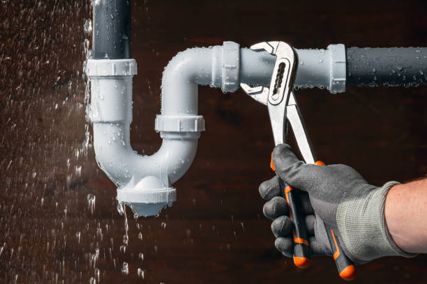 Professional Water Line Repair technician working in Ithaca, MI